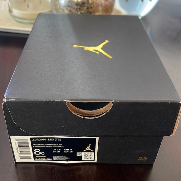 JORDAN 1 MID sneakers tennis shoes - Picture 6 of 6